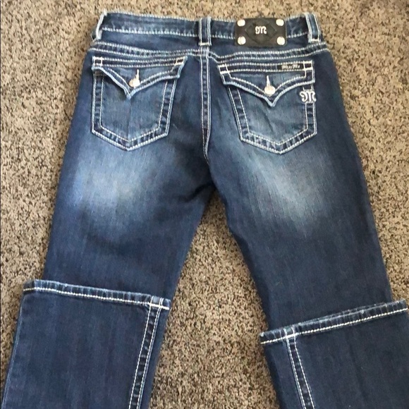 Miss Me Mid-Rise Boot Cut Jeans: Size 28 - Picture 4 of 4